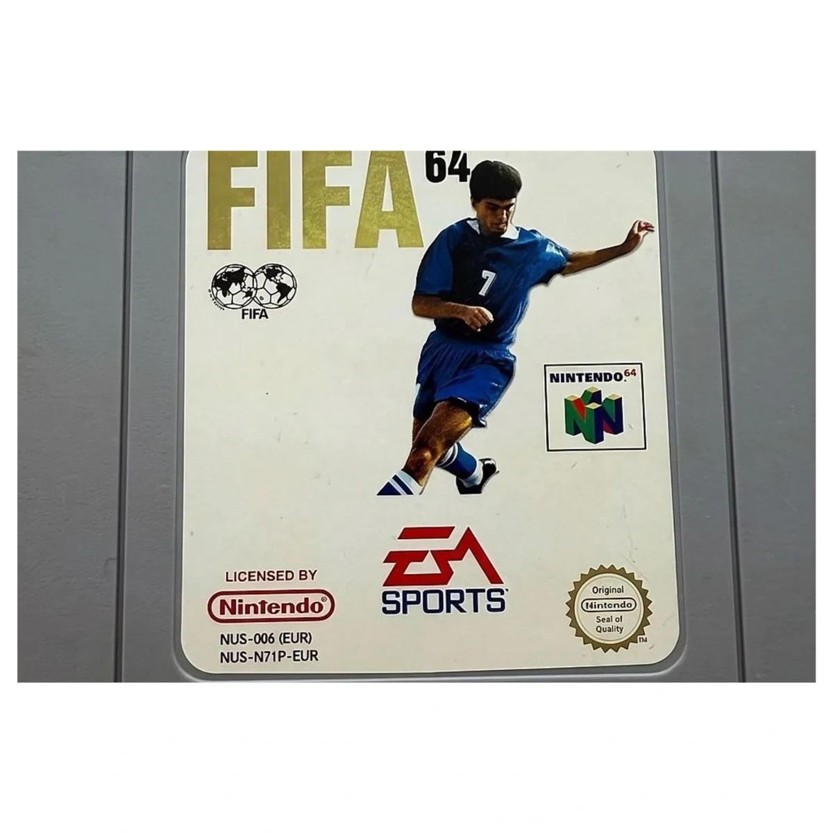 FIFA 64 (Nintendo 64) — fotografia de pormenor 2