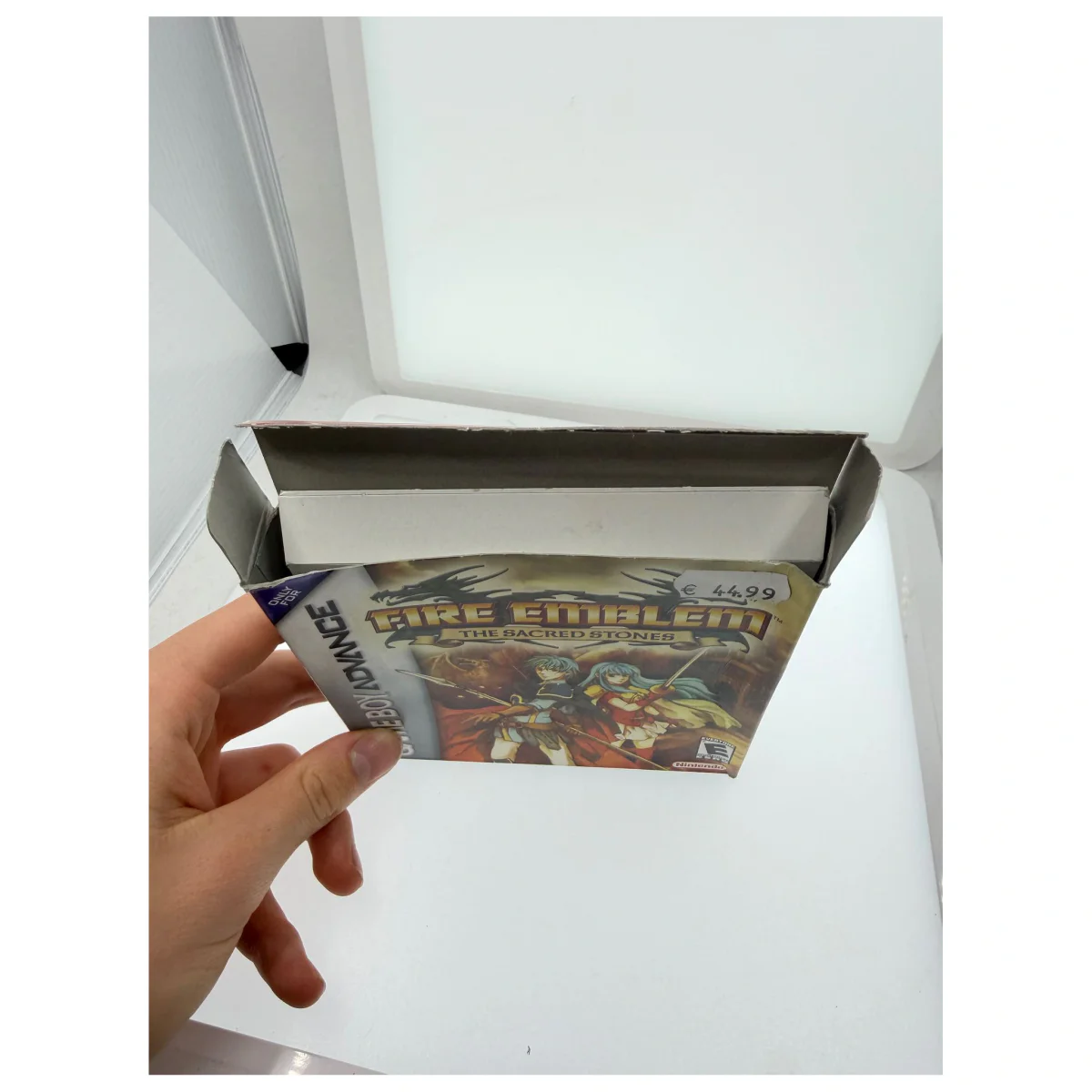 Fire Emblem: The Sacred Stones (Game Boy Advance) — detail photo 1
