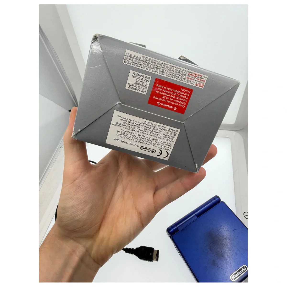 Game Boy Advance SP — Modrá (Game Boy Advance) — detailní fotografie 6