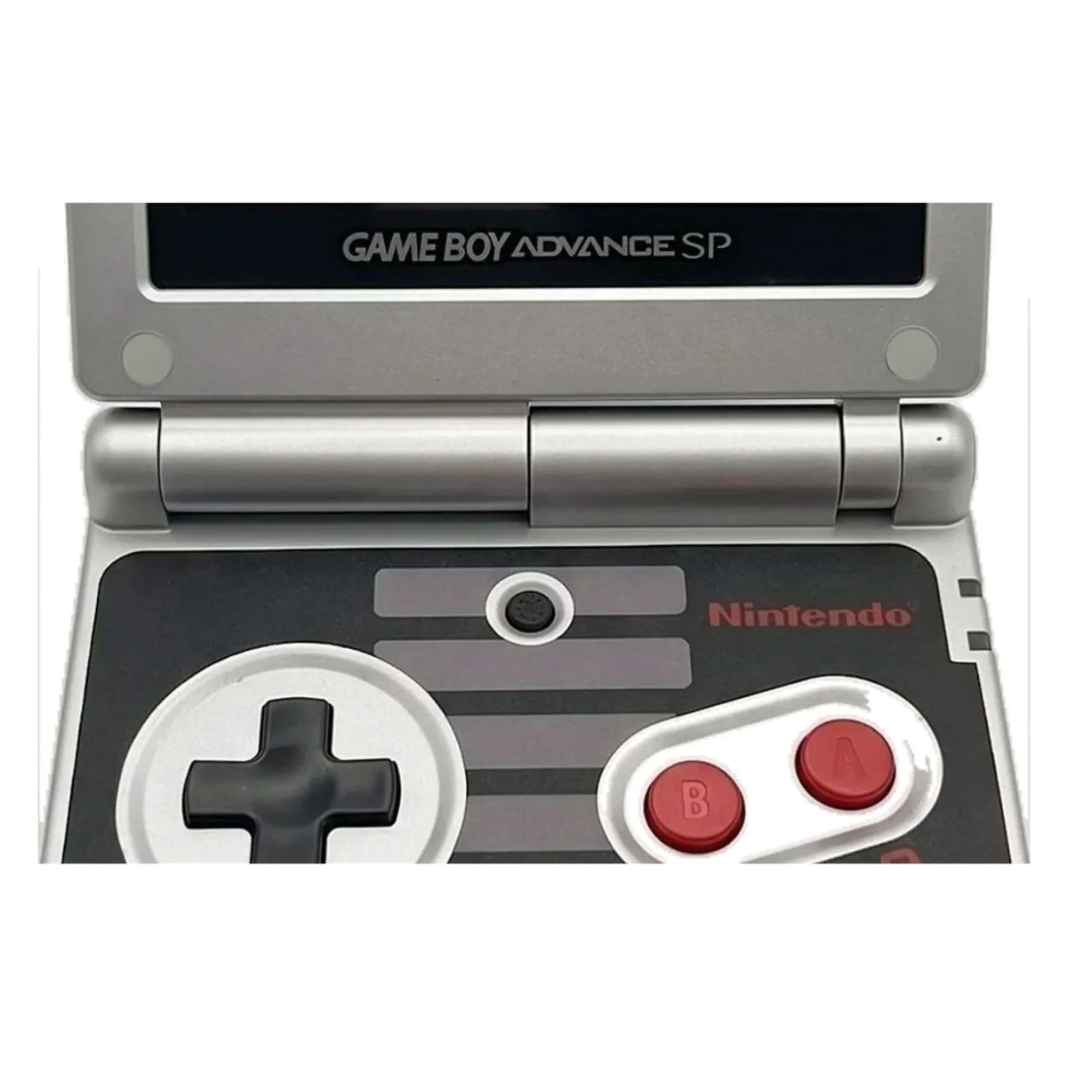 Game Boy Advance SP NES Edition (Game Boy Advance) — detailní fotografie 2