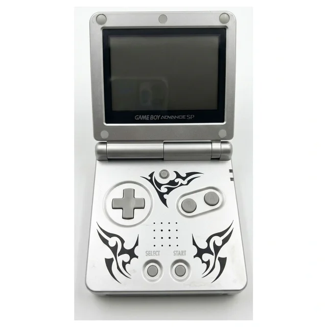 Game Boy Advance SP Silver Tribal — Game Boy Advance