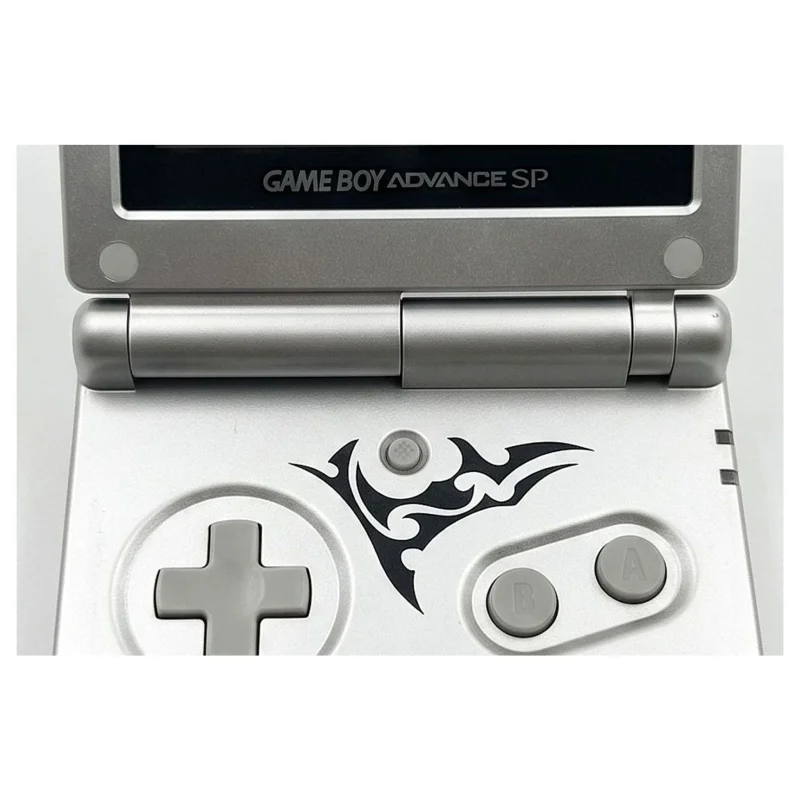 Game Boy Advance SP Sølv Tribal (Game Boy Advance) — detaljefoto 2