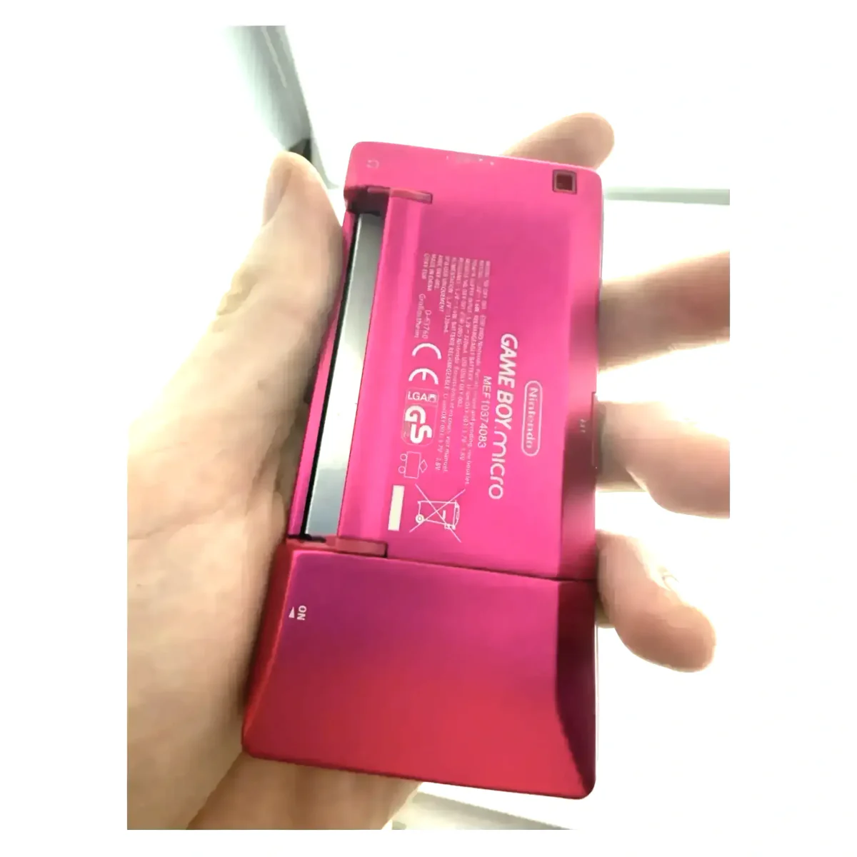 Game Boy Micro — Rosa (Game Boy Advance) — Rückseite