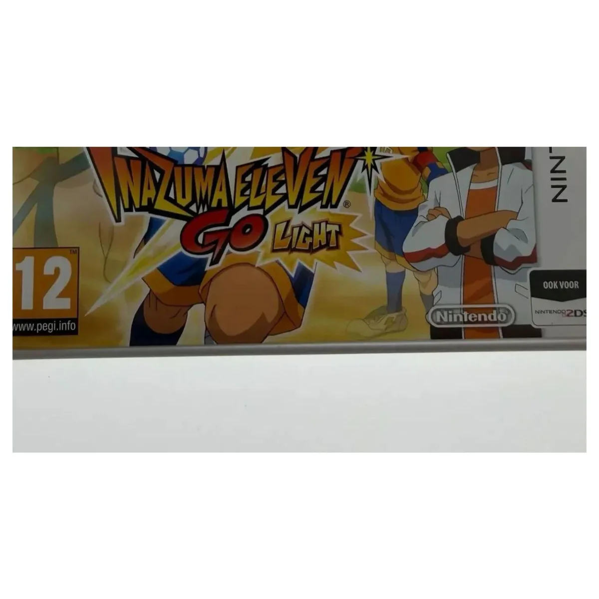 Inazuma Eleven GO Light Nintendo 3DS Binnenkant — Game in doos