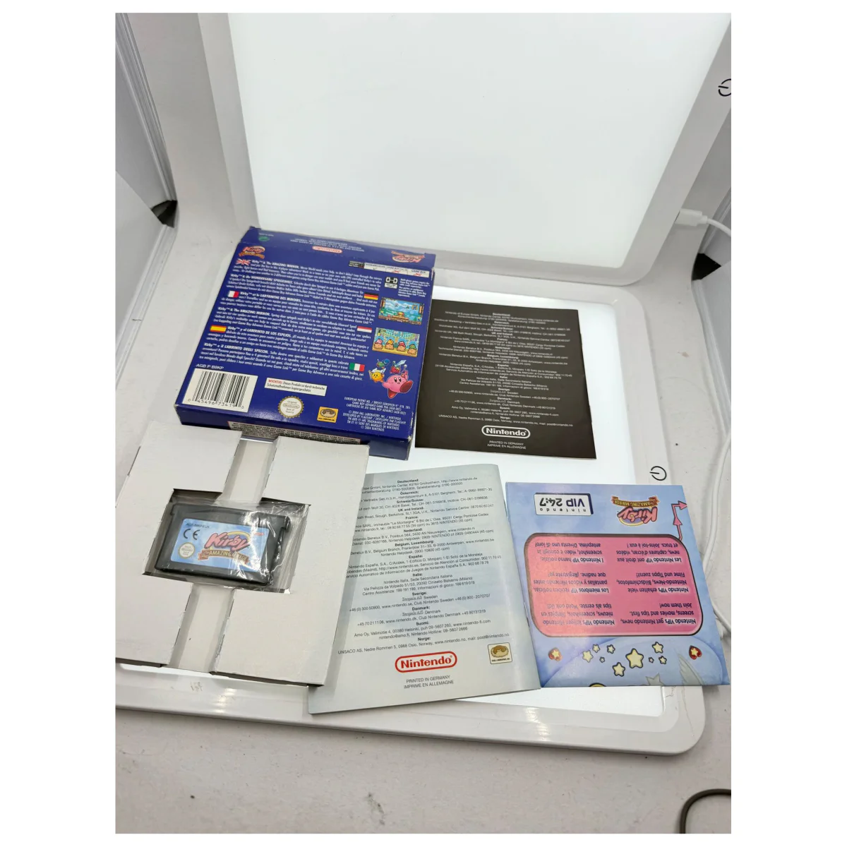 Kirby & The Amazing Mirror (Game Boy Advance) — задна страна