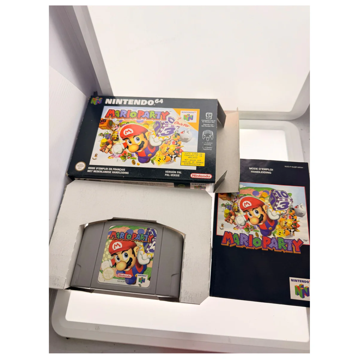Mario Party Nintendo 64 Voorkant — Game in doos met handleiding