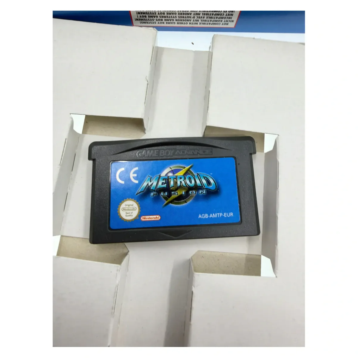 Metroid Fusion (Game Boy Advance) — detail photo 2