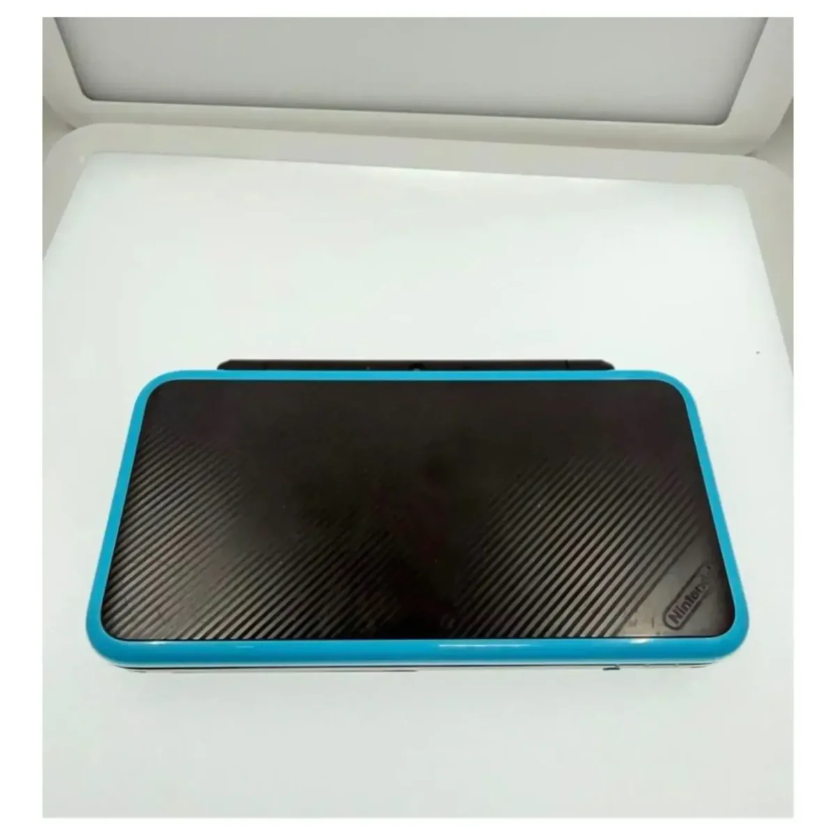 New Nintendo 2DS XL — Turquesa/Negro (Nintendo 2DS XL) — Consola sin caja, lista para jugar