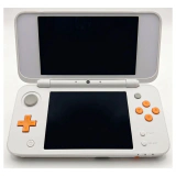 New Nintendo 2DS XL Wit + Oranje Nintendo 2DS XL Voorkant — Losse console