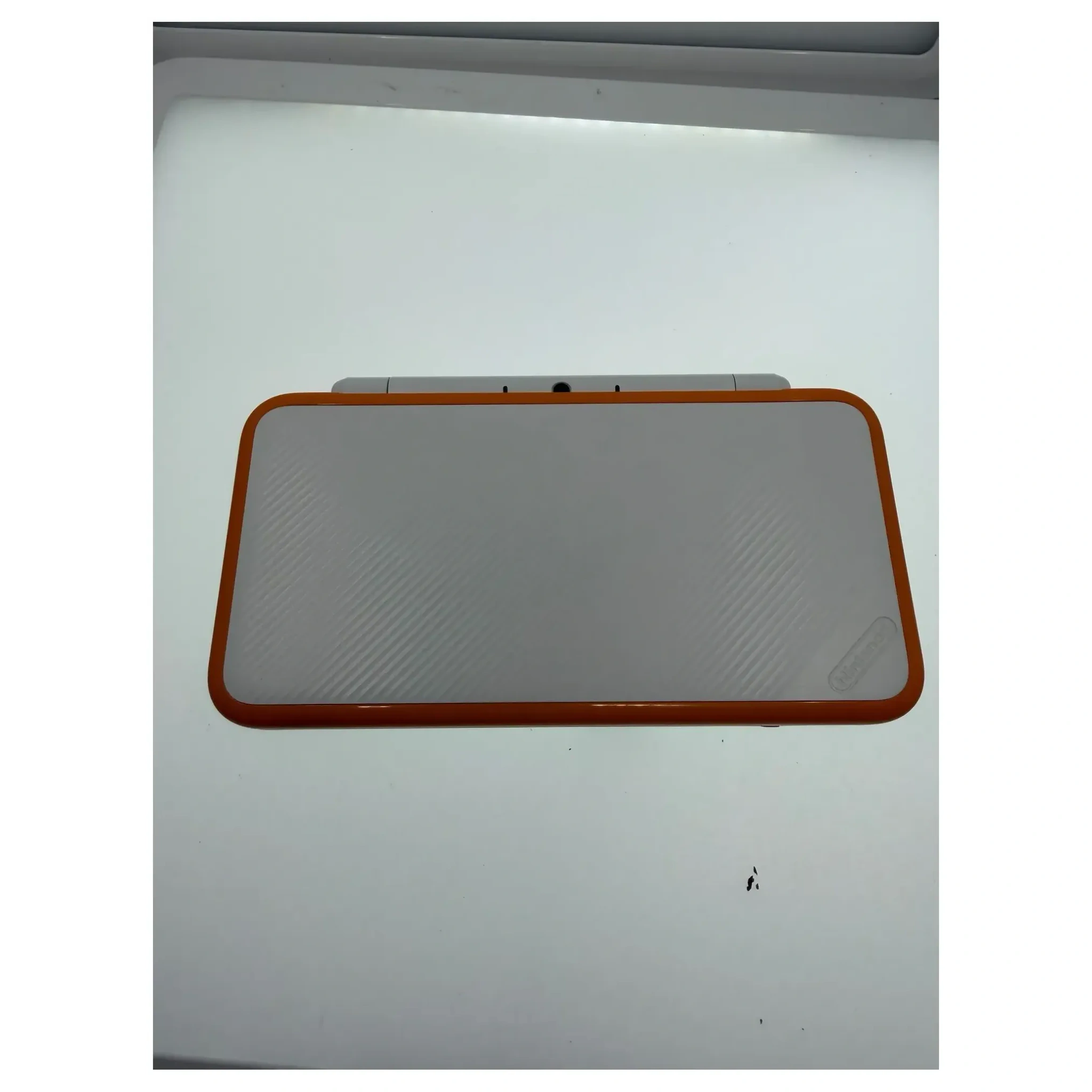 New Nintendo 2DS XL Wit + Oranje Nintendo DS Detail — Losse console