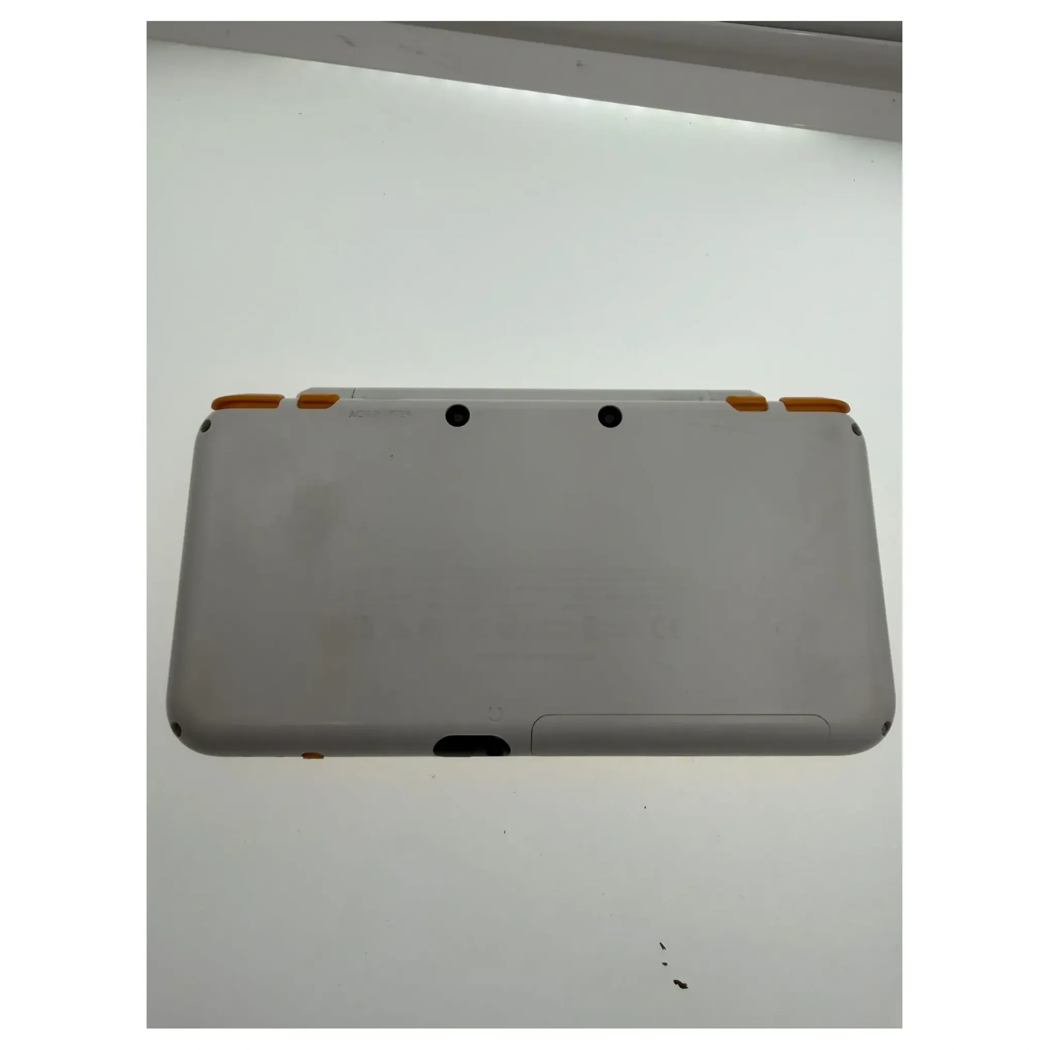 New Nintendo 2DS XL Wit + Oranje Nintendo DS Label — Losse console