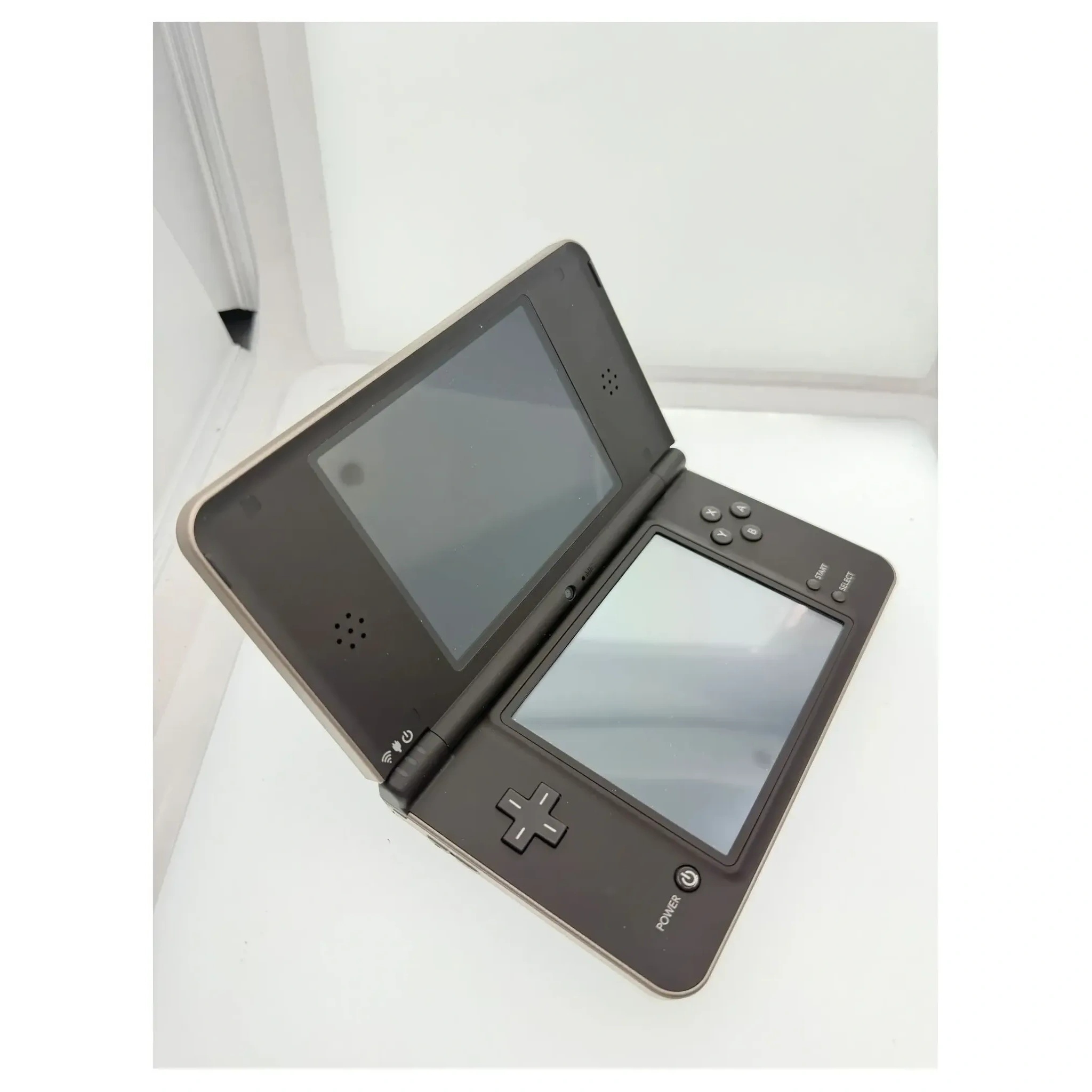 Nintendo DSi XL Bronze Nintendo DS Achterkant — Losse console