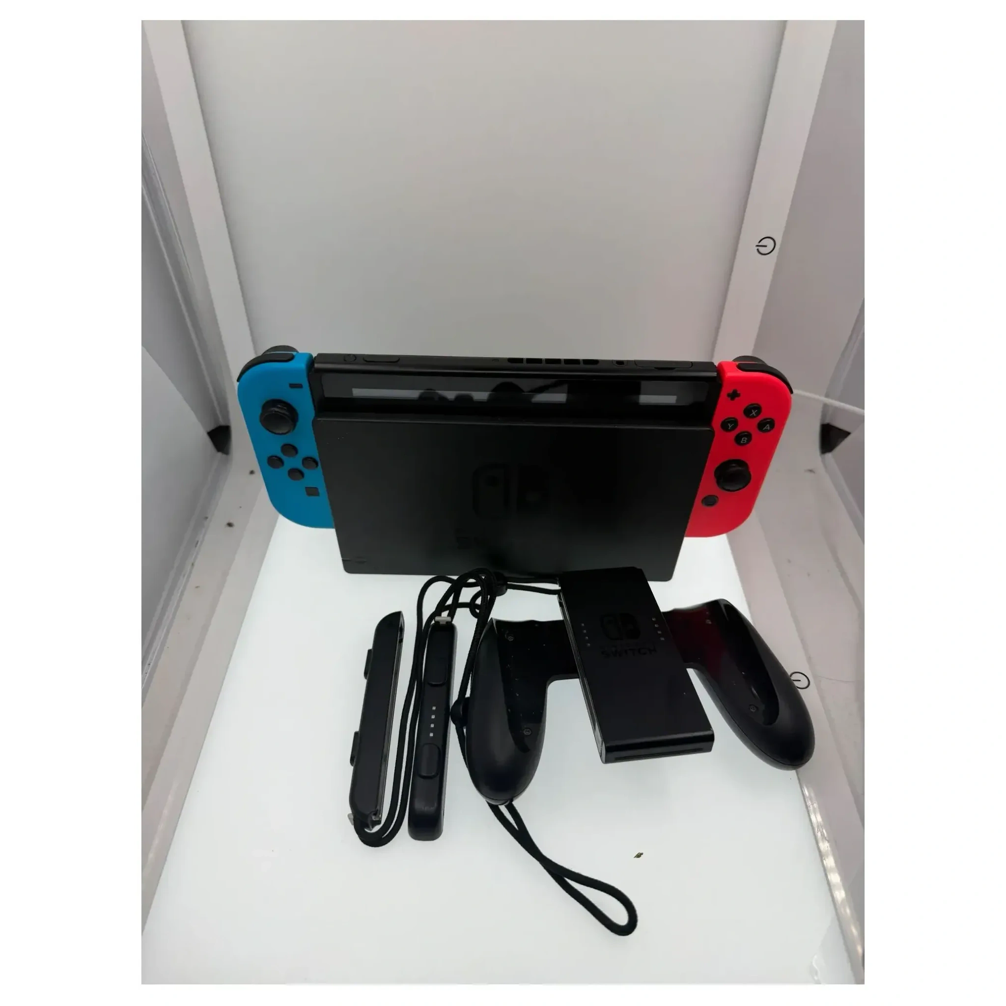 Nintendo Switch Console (Rood/Blauw) (Nintendo Switch) Losse console — Goed staat — origineel kopen bij Gameshop Enter