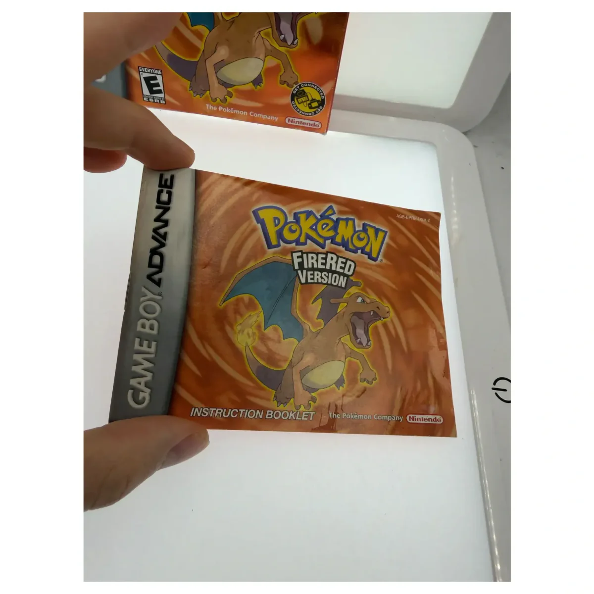 Pokemon FireRed Game Boy Advance Binnenkant — Game in doos