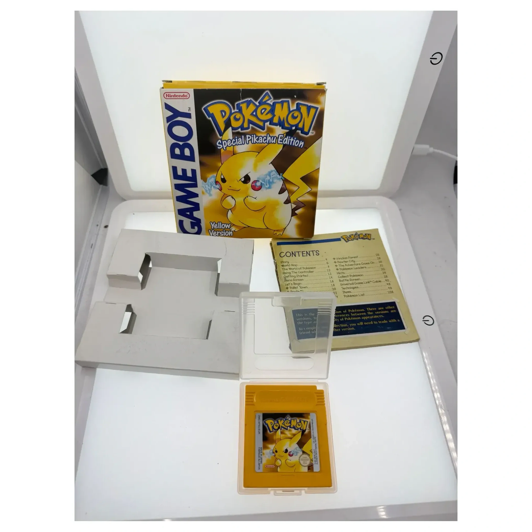 Pokemon Yellow (Game Boy / Color) — Game in doos, Goed staat — origineel tweedehands kopen bij Gameshop Enter