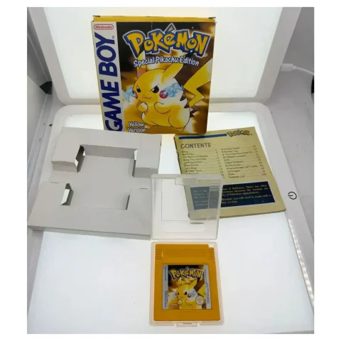Pokemon Yellow (Game Boy / Color) — Game in doos, Goed staat — origineel tweedehands kopen bij Gameshop Enter