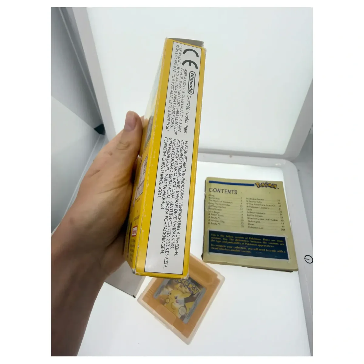 Pokemon Yellow Game Boy / Color Doos — Game in doos