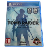 Rise of the Tomb Raider: 20 Year Celebration PlayStation 4 Voorkant — Game in doos